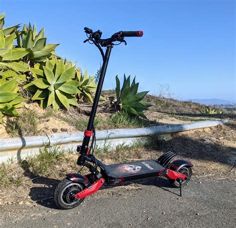 It offers everything that you might be looking for while buying an electric scooter safety, speed, and style. . Varla scooter